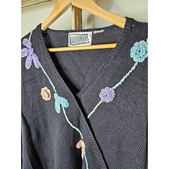 Vintage Gitano Black Sweater with Crochet flowers Ladies Size XL - Picture 3 of 9